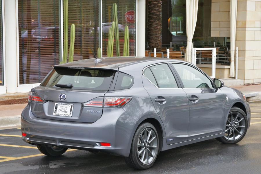  Lexus CT200h F-Sport 2012 года  (фото 13 из 13)